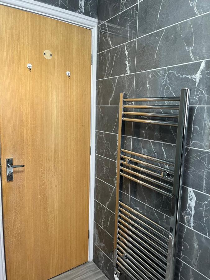 Appartement Entire House With Parking Manchester